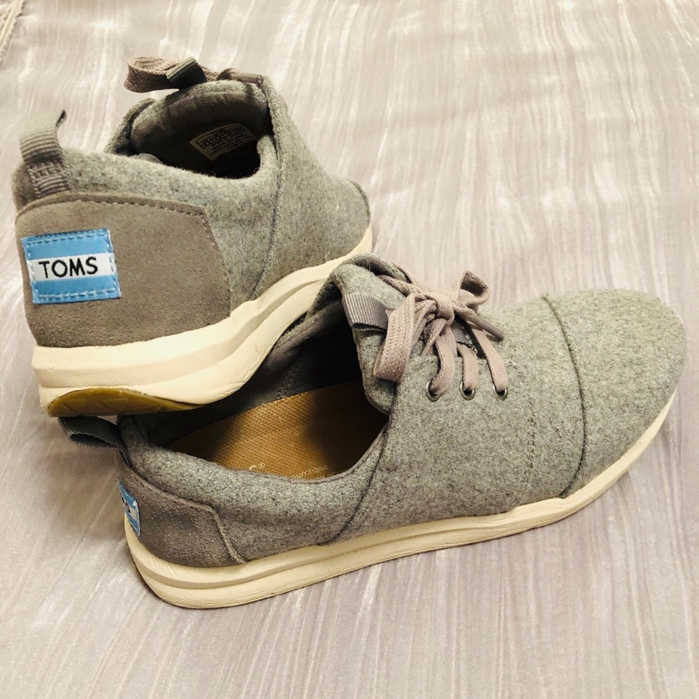TOMS Shoes